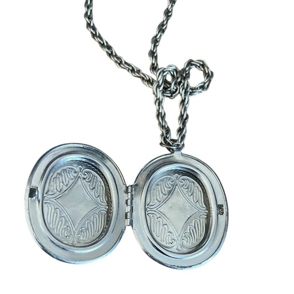 Hilde & Jo Opalite Bird Chunky Locket Silver Tone 18" - Picture 4 of 4